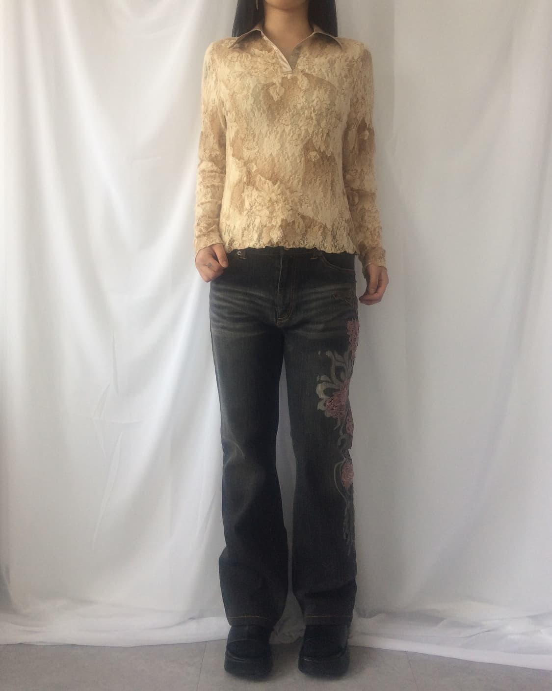 Flower pattern collar point mesh sleeve 상품이미지1