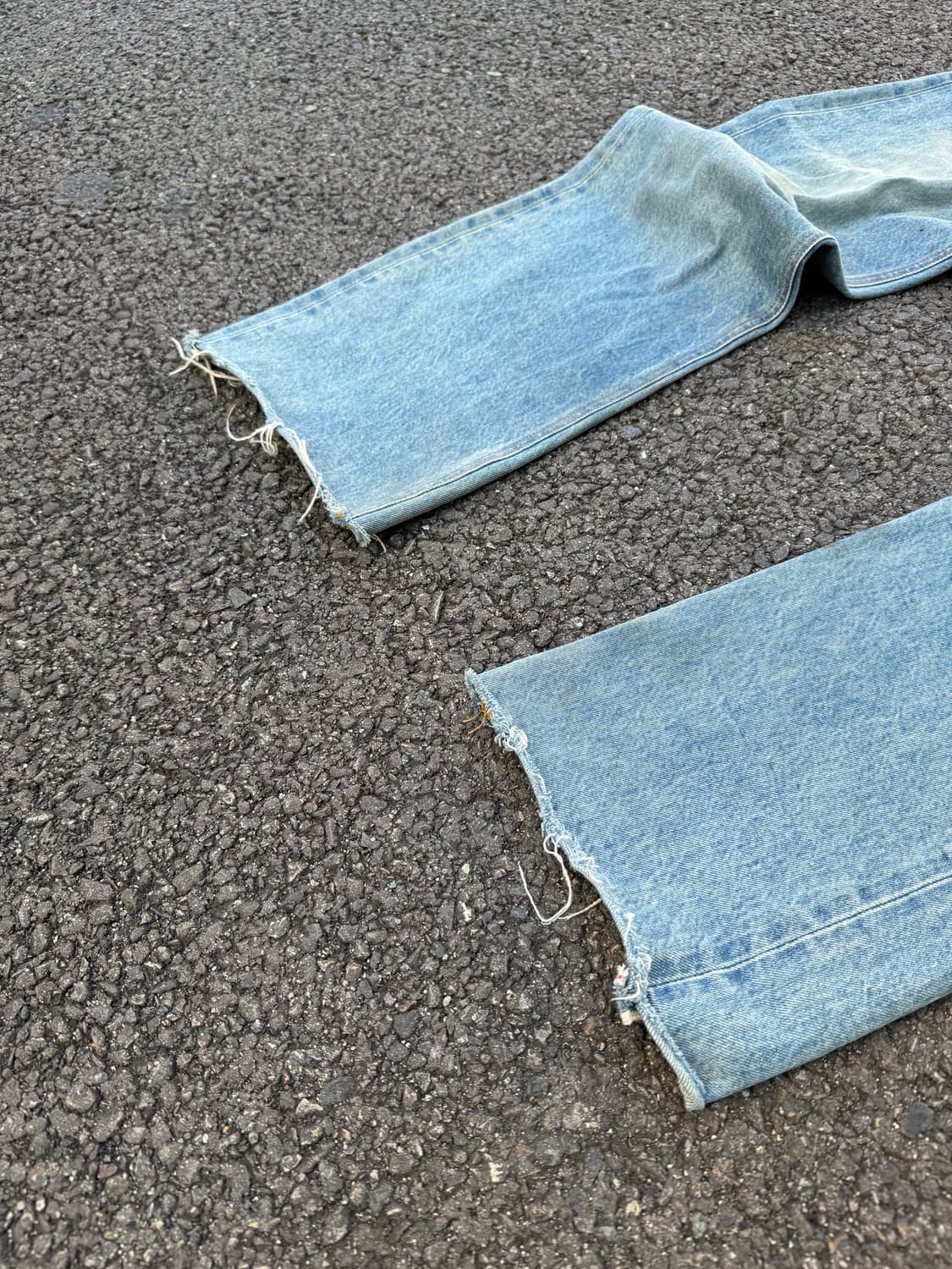 프리즘 웍스 셀비지 밑단 컷팅 데님팬츠 상품이미지3