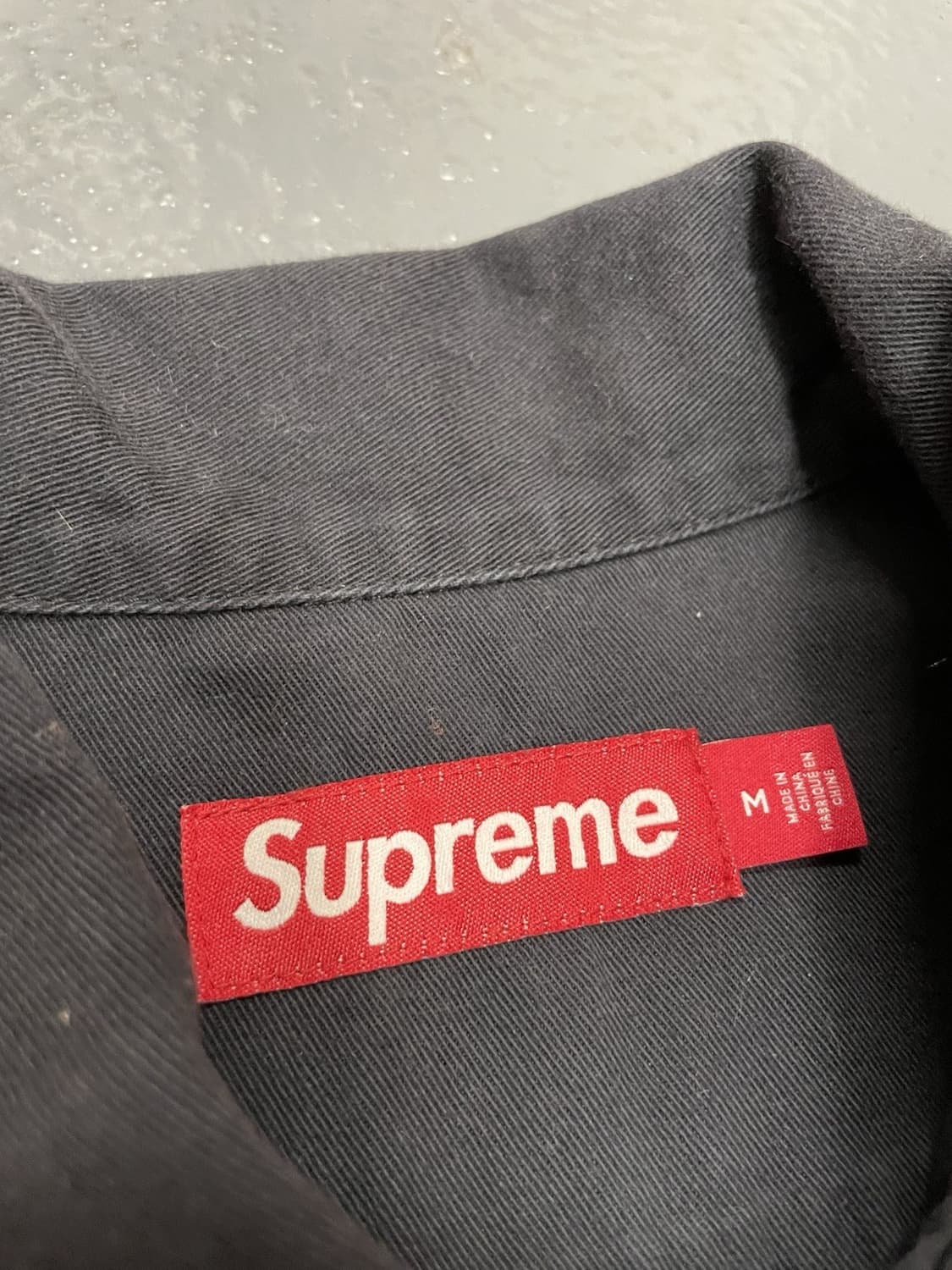 25SS 슈프림 리플렉티브 스트라이프 숏슬리브 워크 셔츠 블랙 상품이미지4