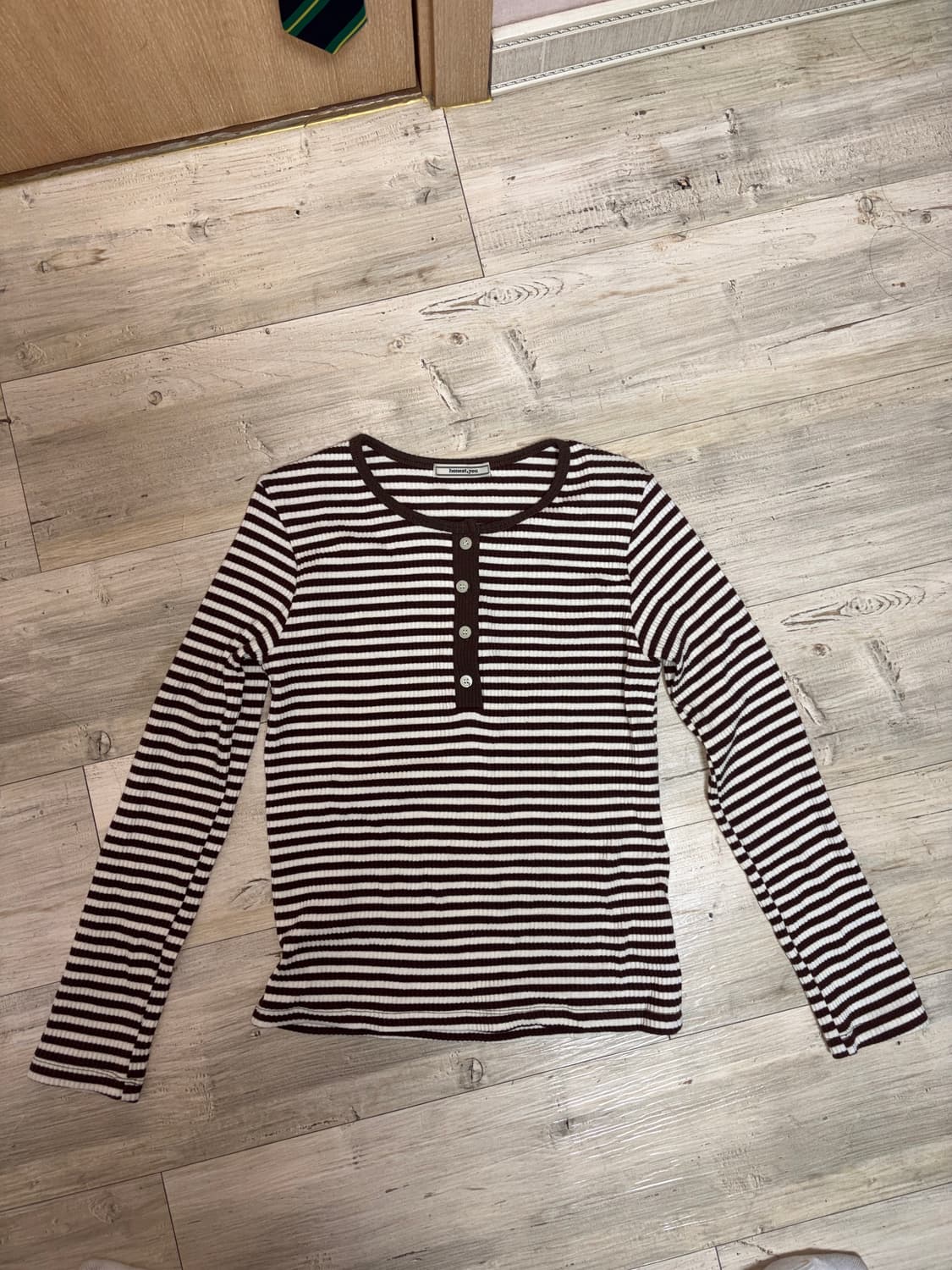 스트라이프 골지 버튼티 상품이미지2