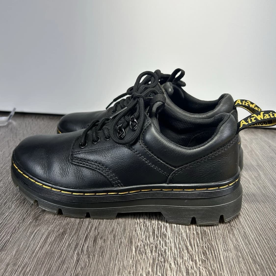 닥터마틴 리더 와이오밍 레더 유틸리티 슈즈 블랙 상품이미지3