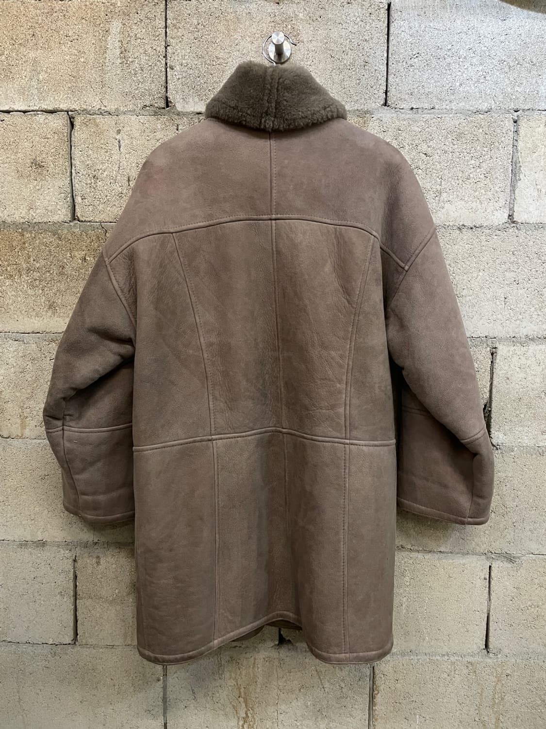 버버리 양가죽 무톤 코트 상품이미지7