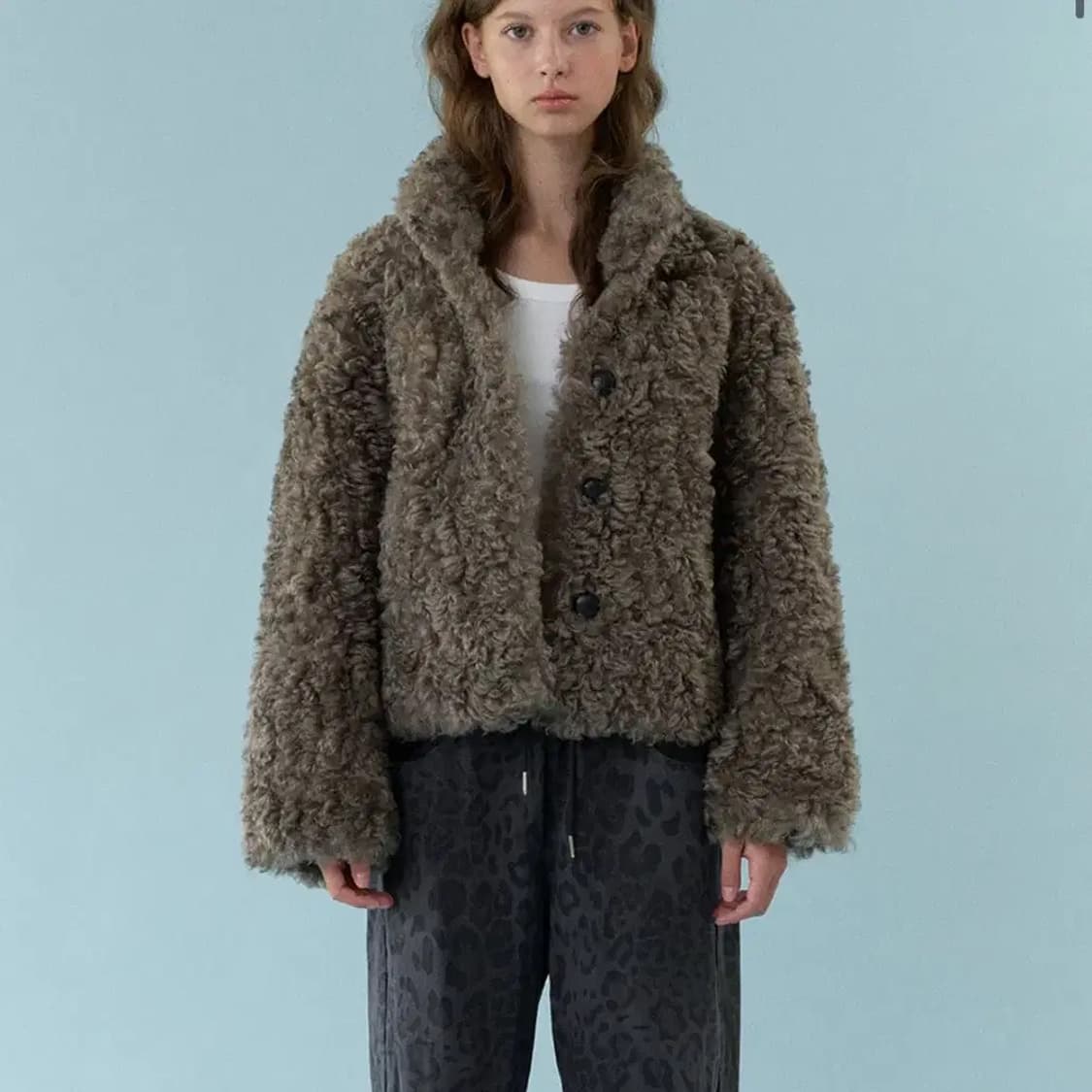 헤더먼트 이자벨 컬리 퍼 자켓 브라운 상품이미지2