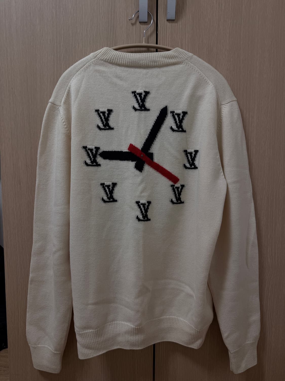 루이비통 인타르시아 클락니트 L 아이보리 상품이미지2