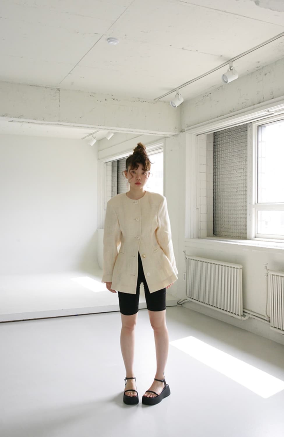 프레클(freckle) 빈티지 무드 리넨 노카라 자켓 (아이보리) 상품이미지1