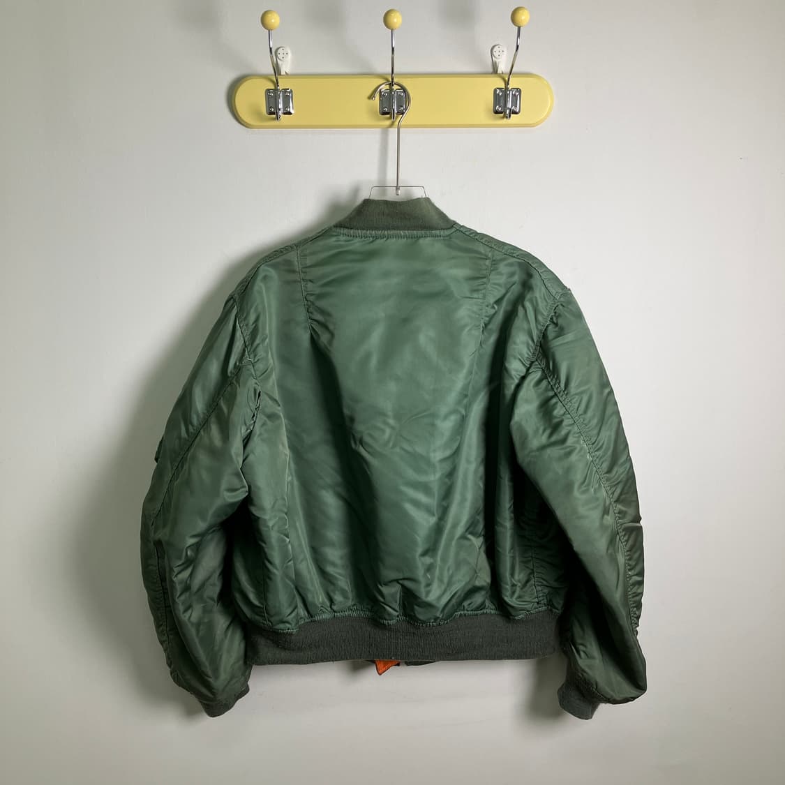80's 알파인더스트리 카키 ma-1 항공점퍼  상품이미지2