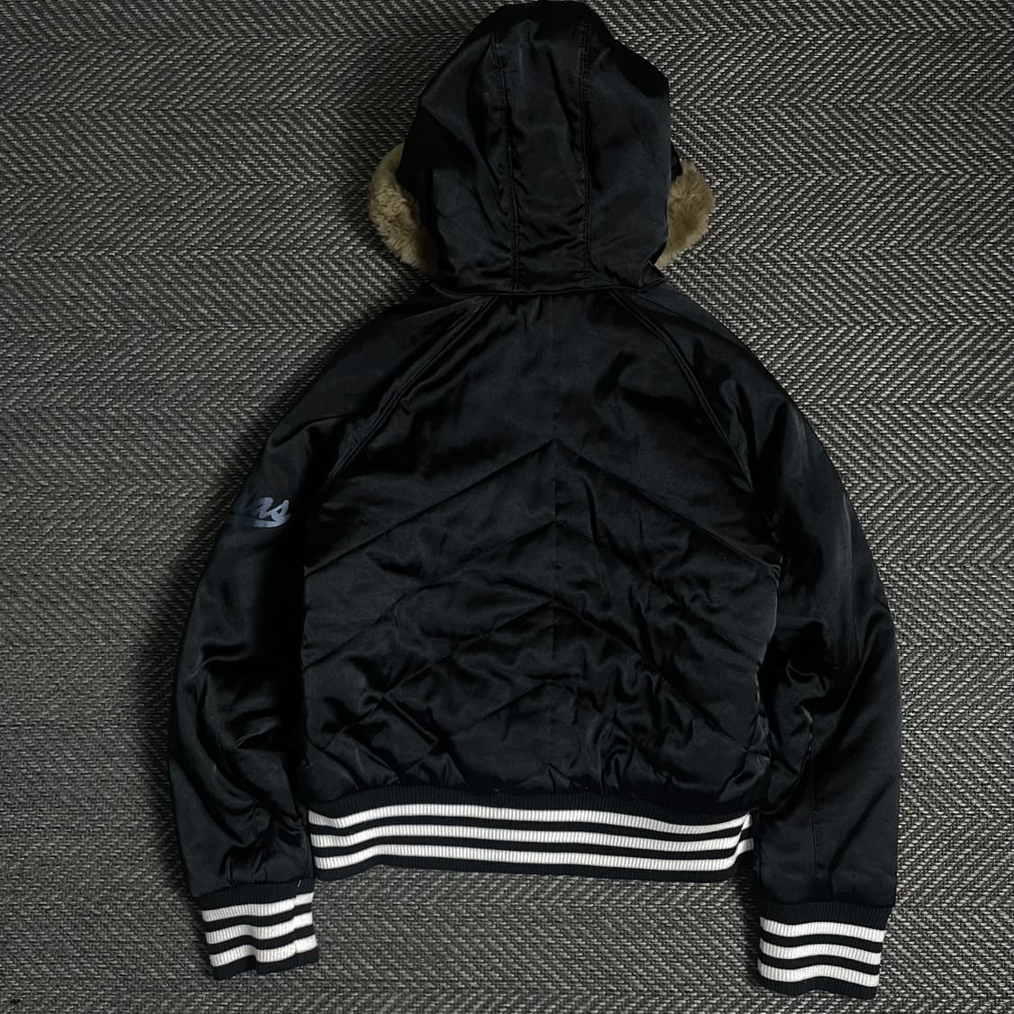 아디다스 y2k 크롭 퍼 패디드 후드 점퍼o 4826 상품이미지5