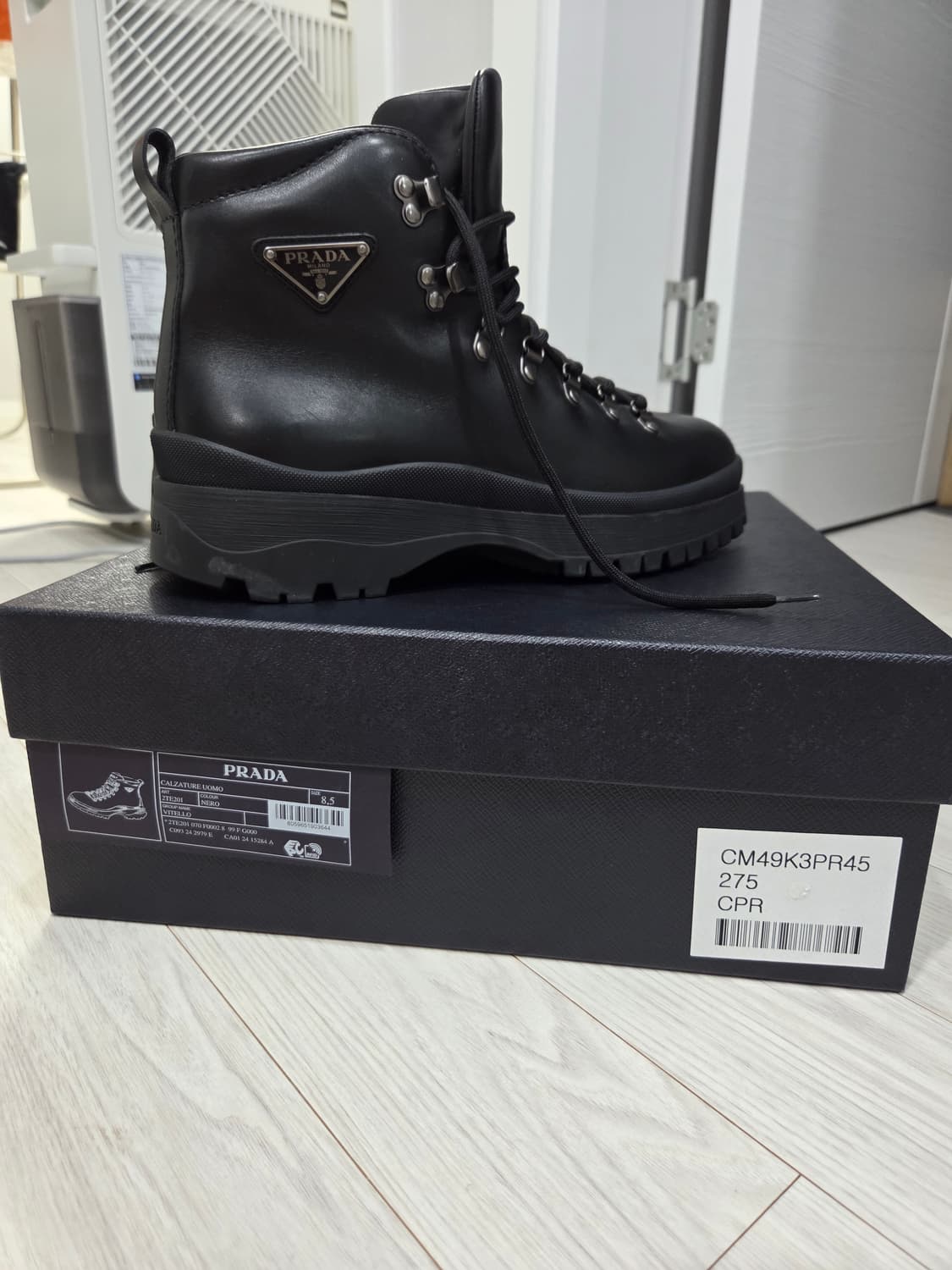 [새상품] 프라다 남성용 레더 하이킹 부츠 275 상품이미지4