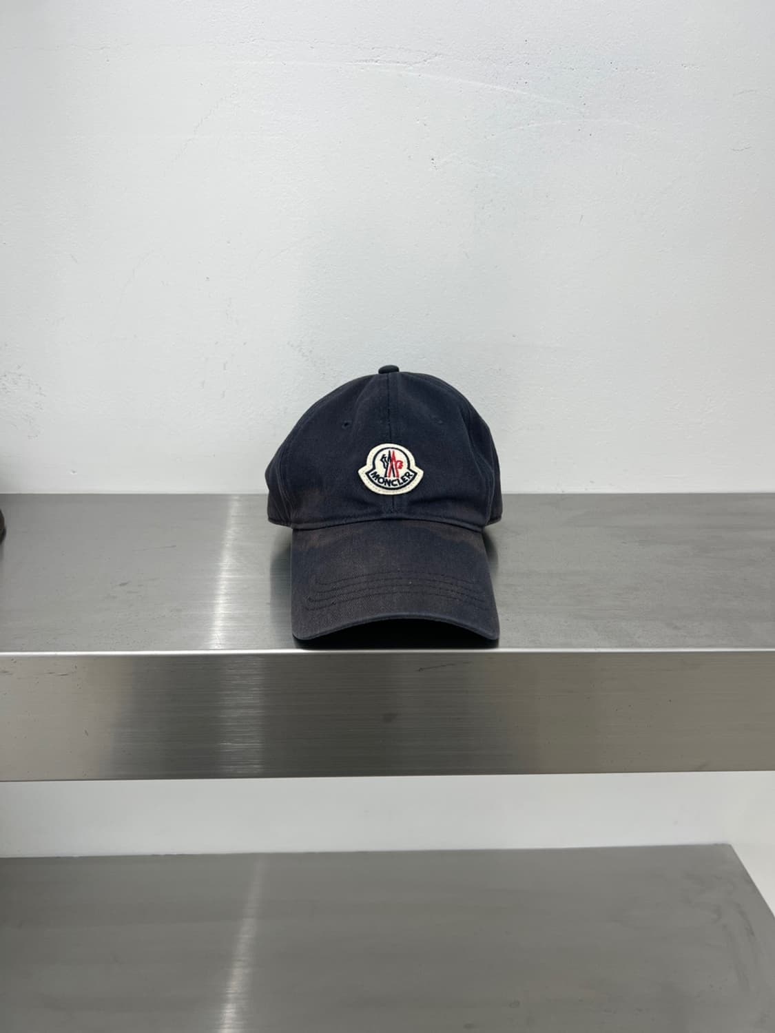 몽클레어 썬페이드 와펜 다크 네이비 볼캡 상품이미지2