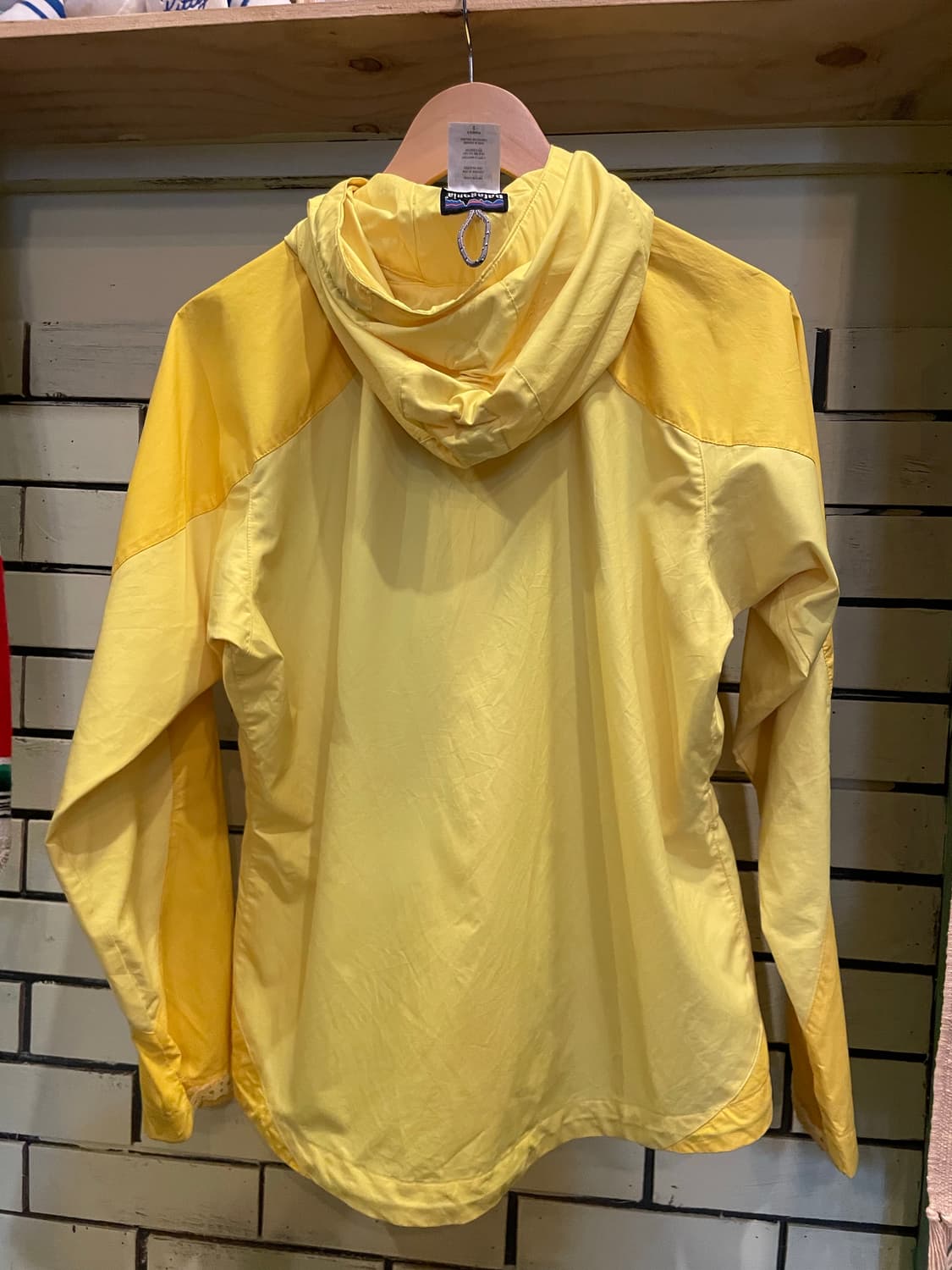 Patagonia Womens Regulator Shell Jacket 상품이미지7