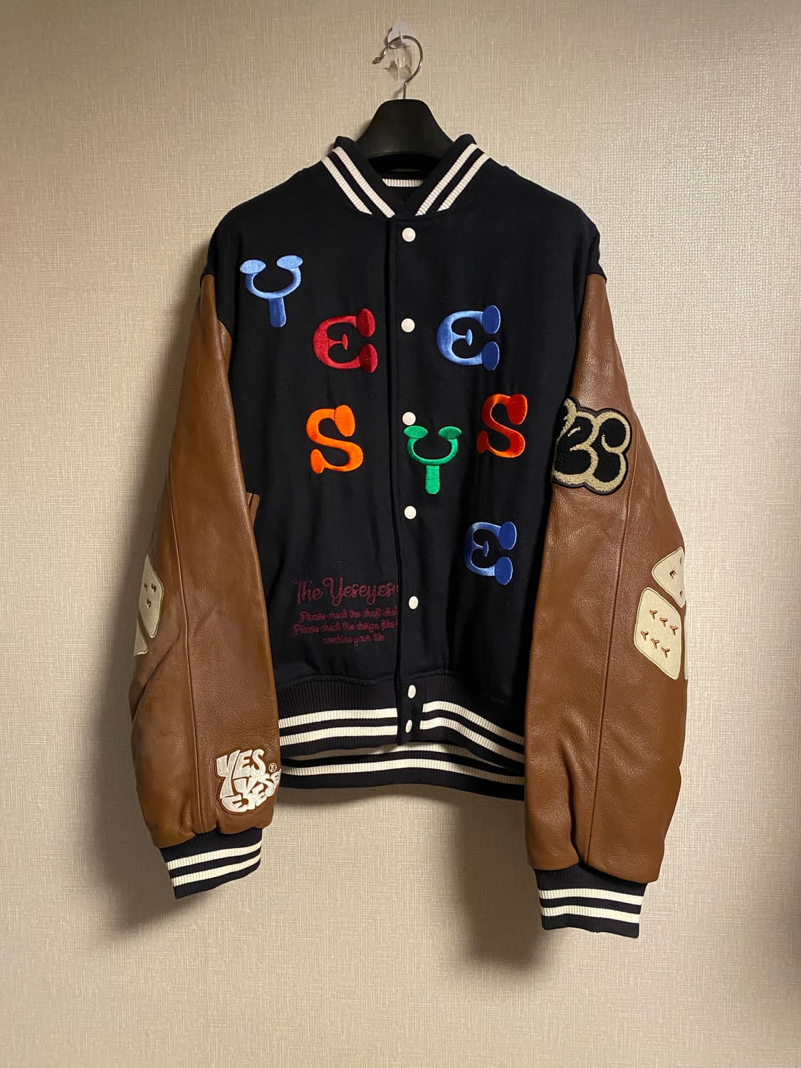 Yeseyesee 바시티자켓  상품이미지1