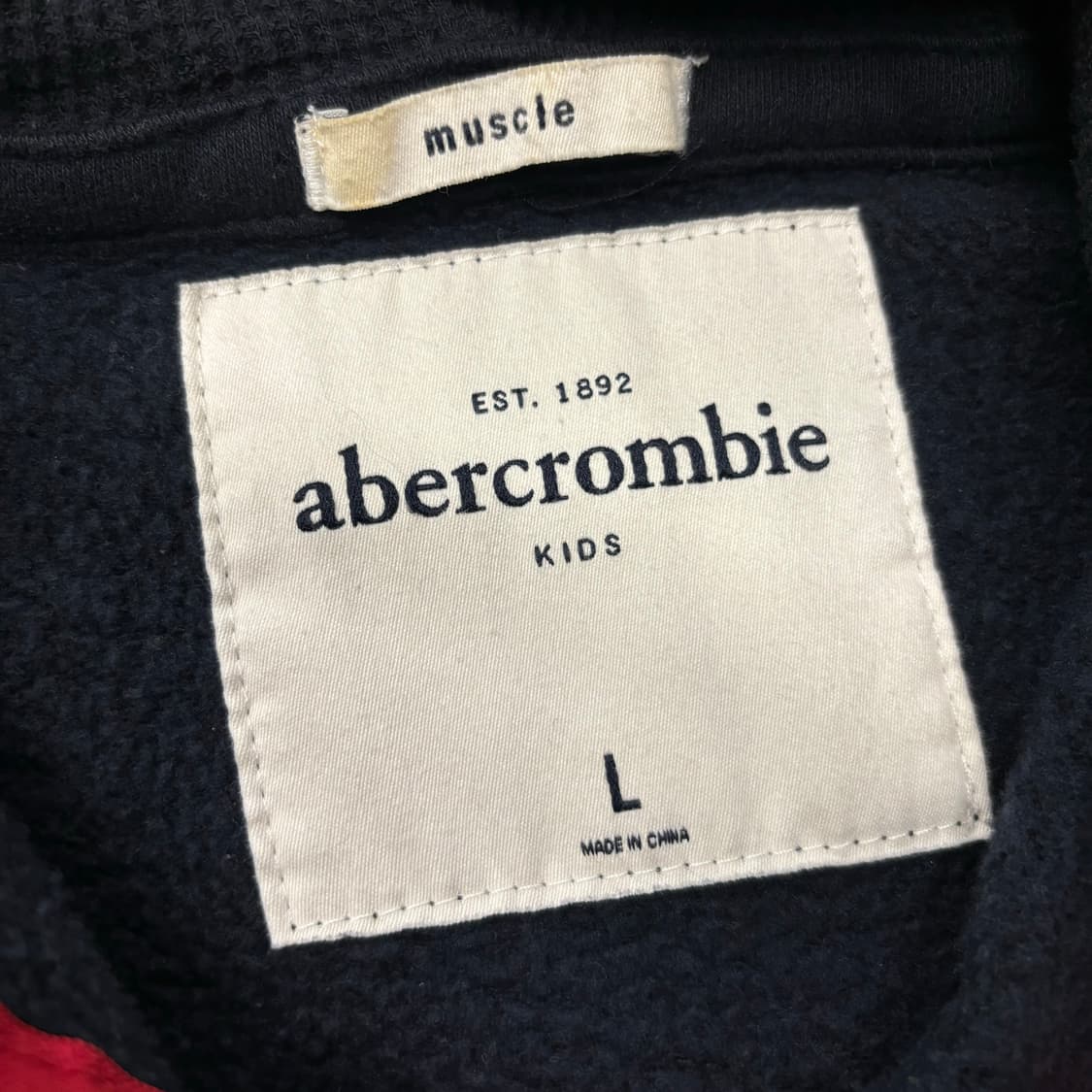 아베크롬비 키즈 검빨 블랙 딱붙 후드집업 상품이미지5