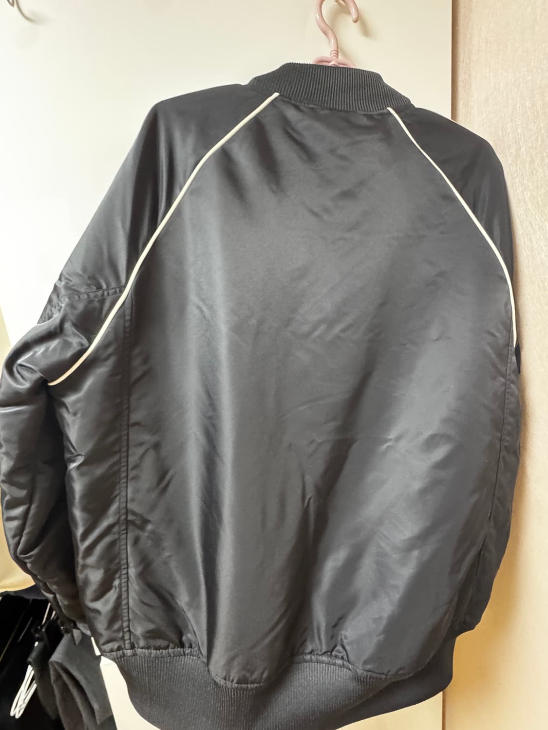 아디다스 오리지널스 퀼티드 슈퍼스타 봄버 자켓 상품이미지4