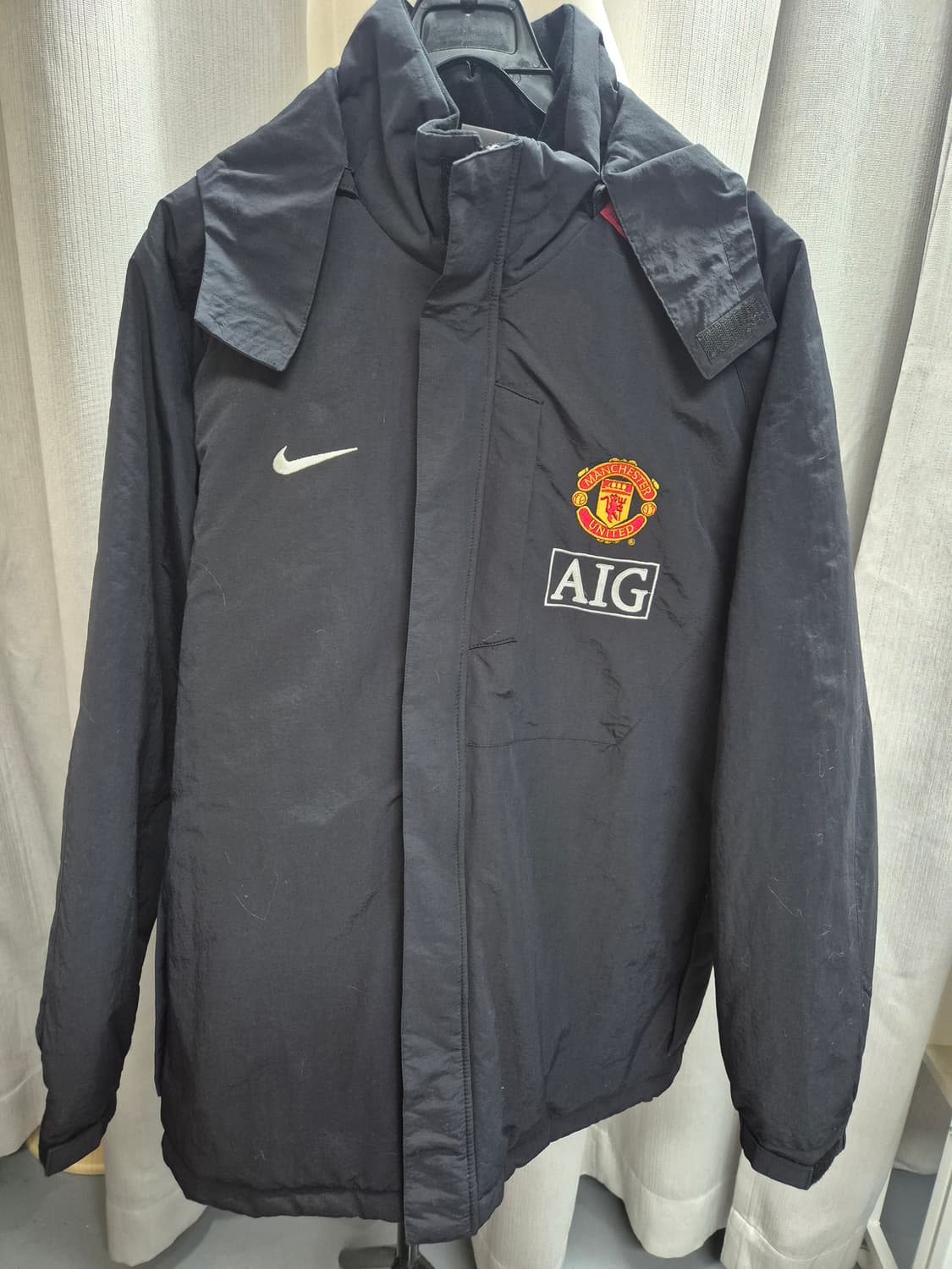 나이키 맨유 AIG 바람막이 후드 자켓 블랙/남105 상품이미지1