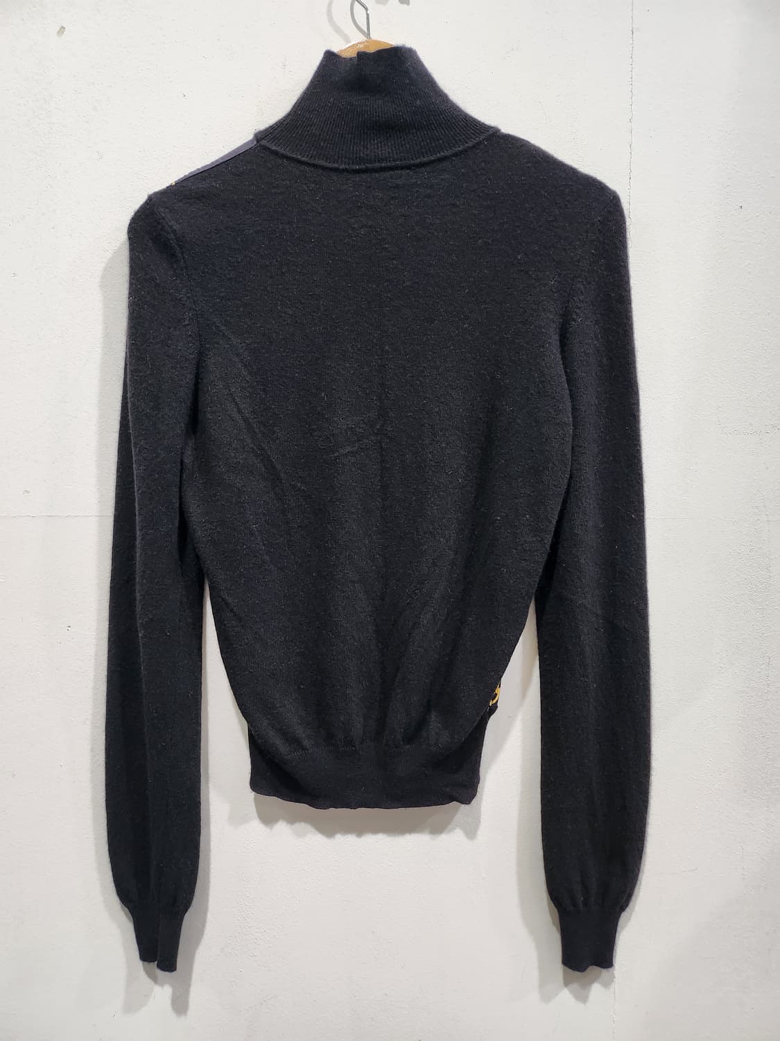 발렌티노 로마 체인 패턴 터틀넥 니트 44 정품 상품이미지2