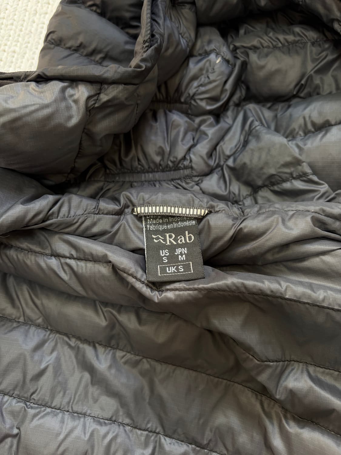 rab 경량패딩 상품이미지3