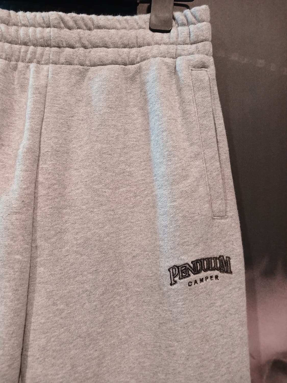 펜듈럼 스웻팬츠 상품이미지2