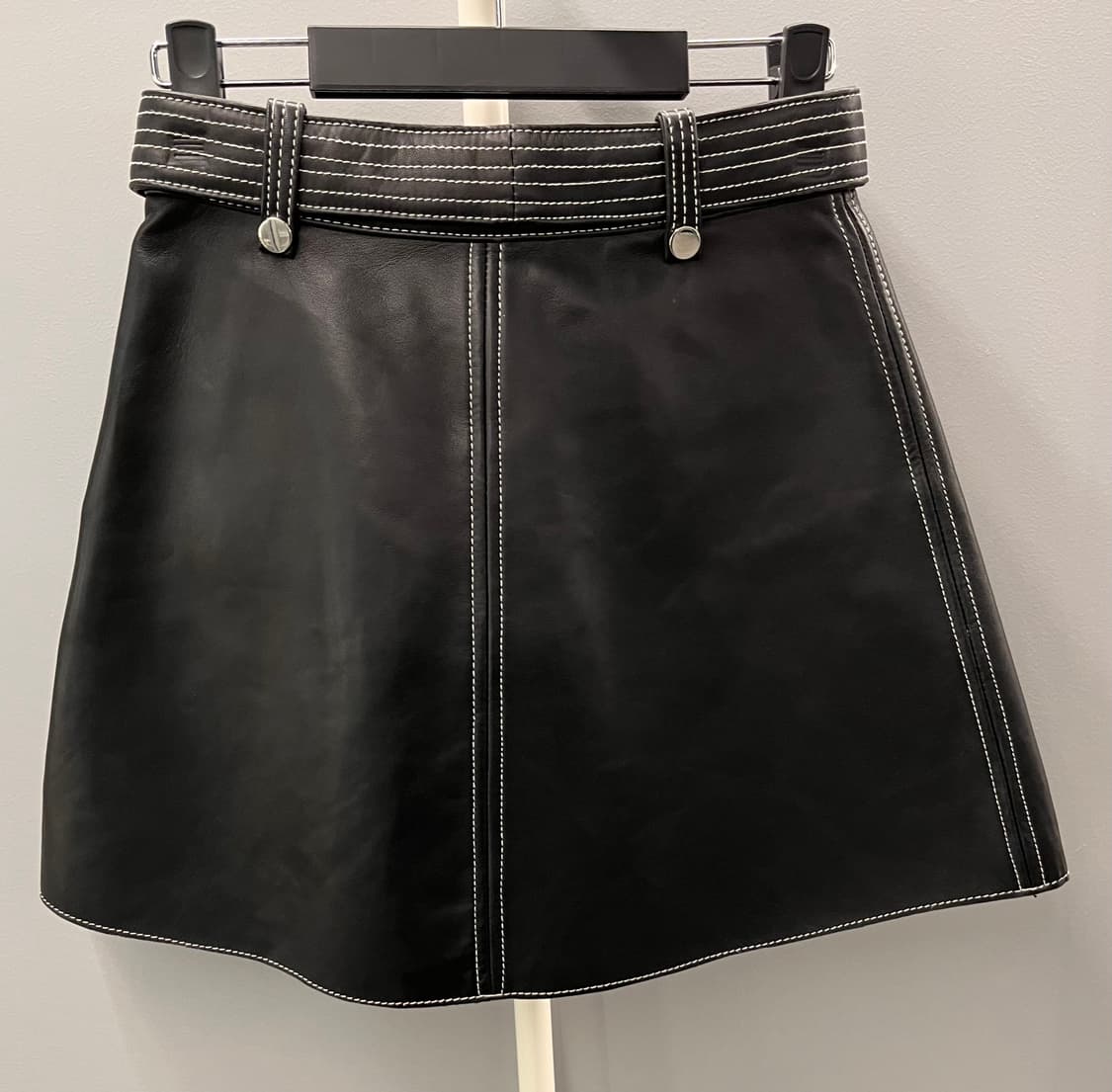 마쥬 양가죽 미니 스커트 36 블랙 상품이미지2