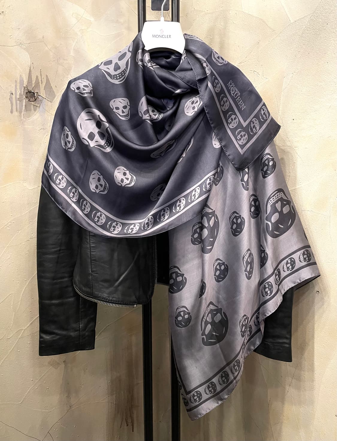 알렉산더맥퀸 대형 실크 스카프 상품이미지4