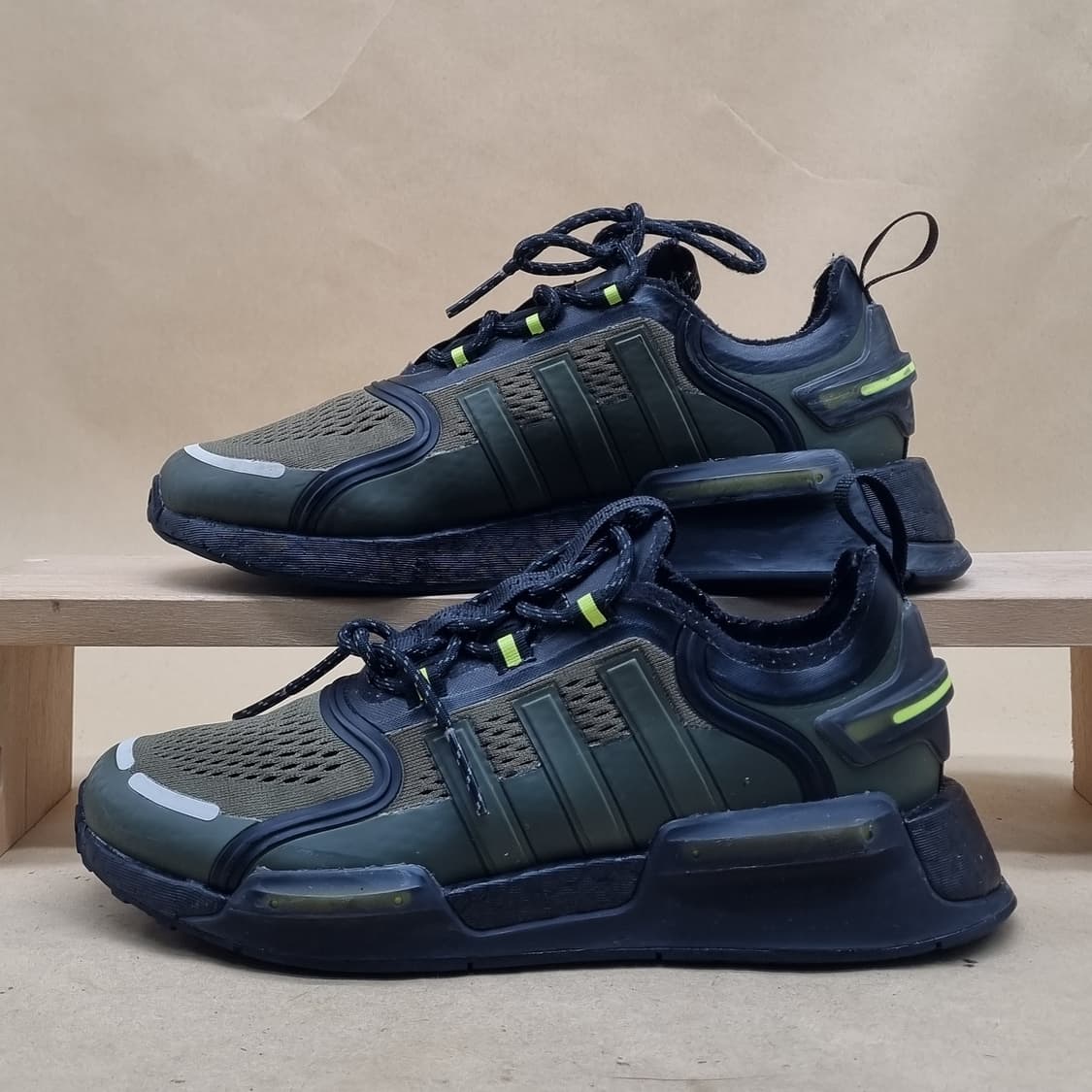 아디다스 NMD V3  여성운동화240  상품이미지1