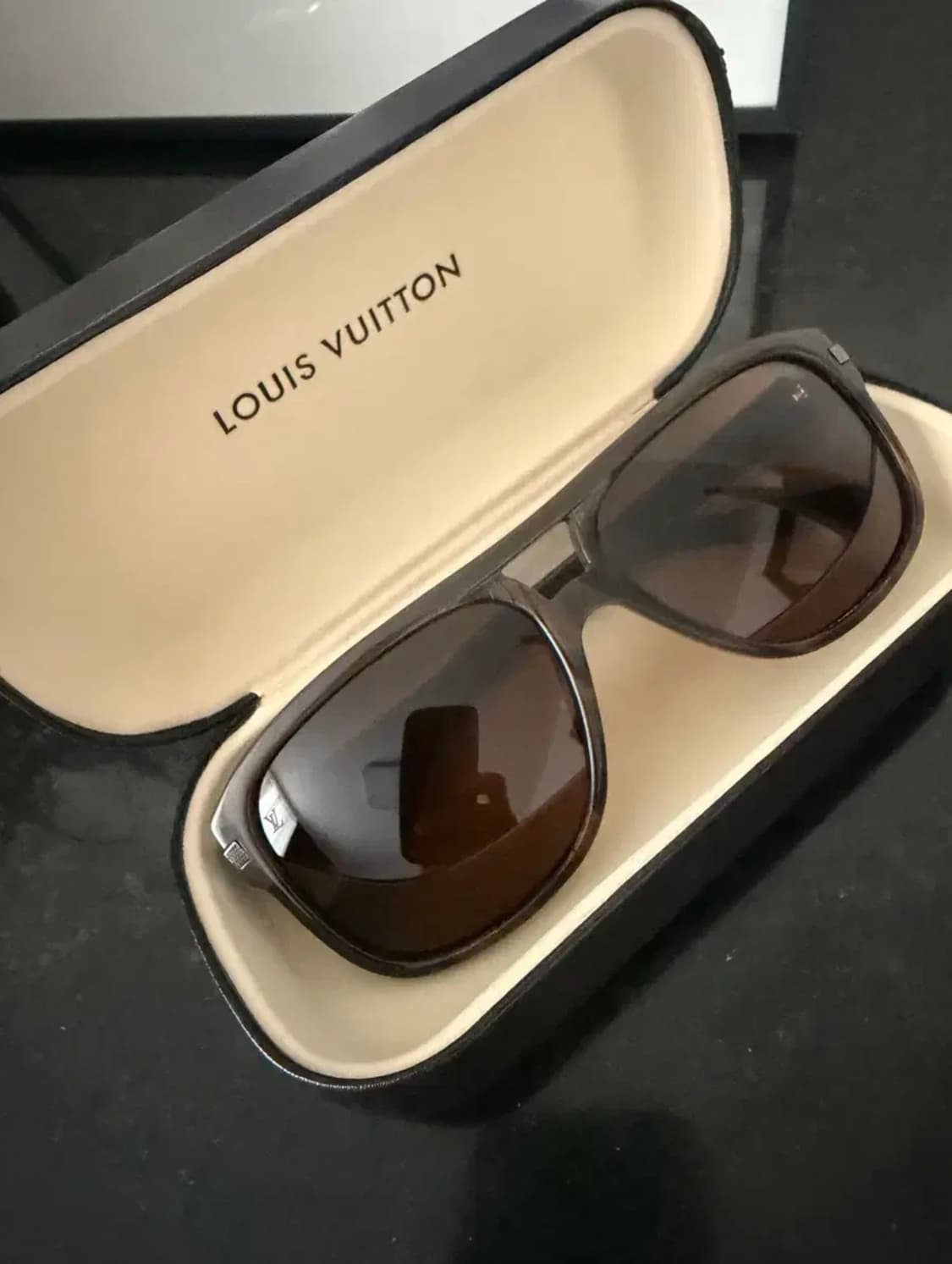 루이비통 선글라스 상품이미지3