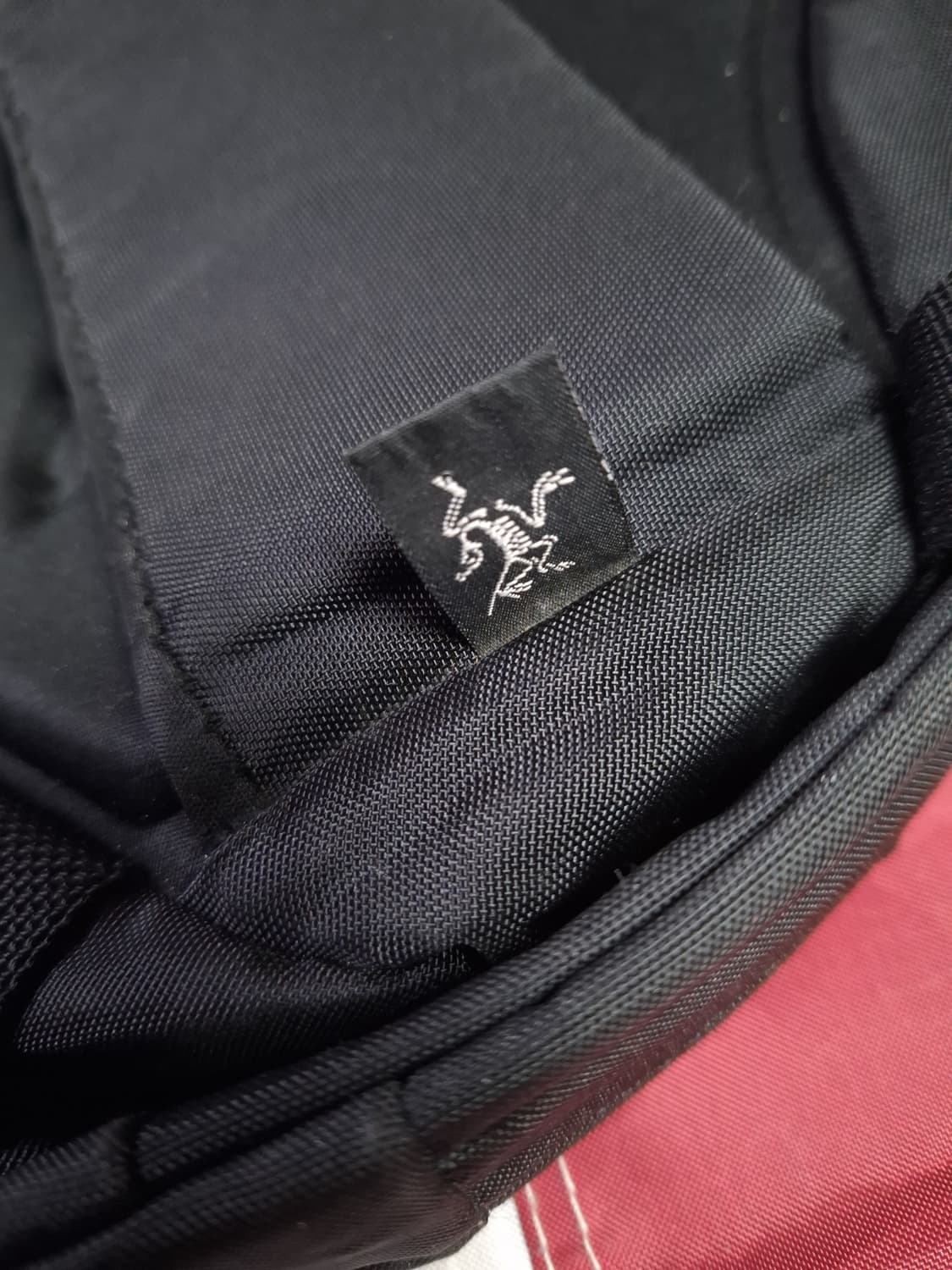 오리지날 아크테릭스 미스트랄 16 크로스백 상품이미지9