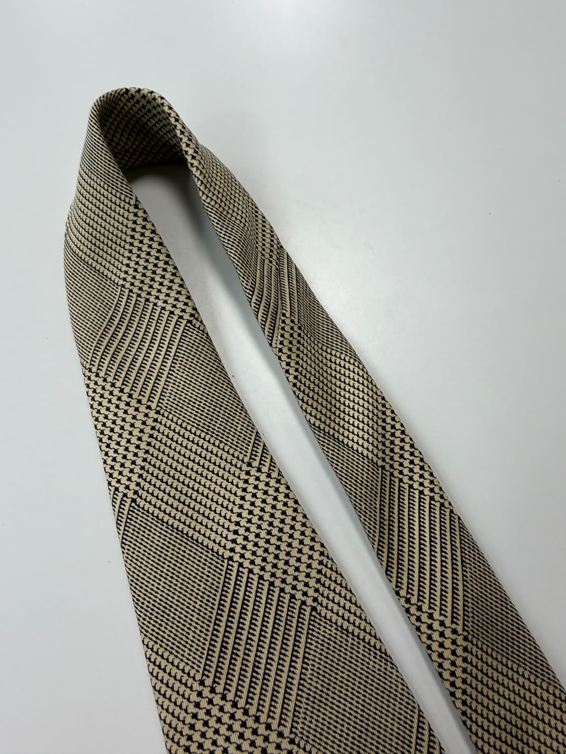 닥스(Daks) 실크 넥타이 9.3cm 상품이미지7