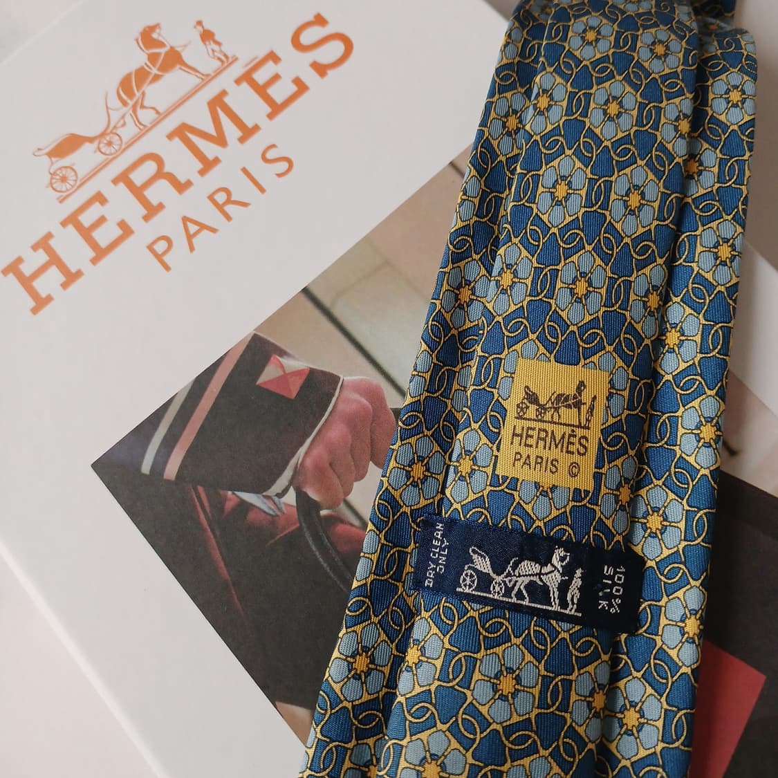 에르메스 실크 블루 플라워 패턴 넥타이 9.2cm A등급 A19135
 상품이미지3