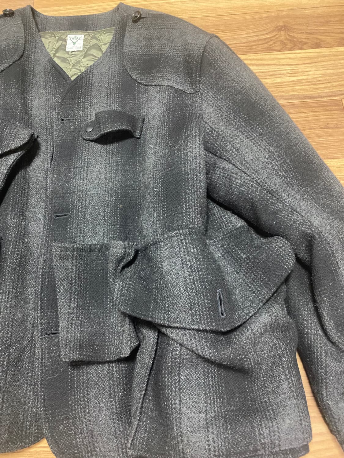 South2 West8의 독특한 디자인이 돋보이는 모직 자켓  상품이미지8