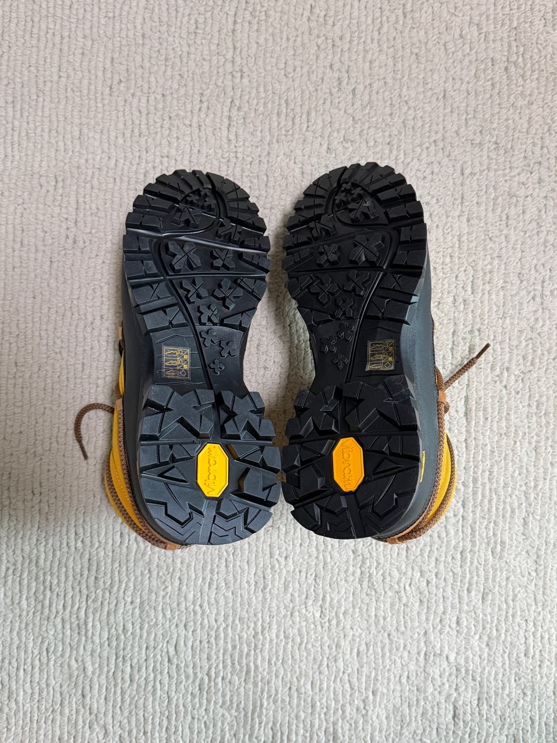 (새상품) 애프터프레이 - 에드먼드 트레킹 부츠 상품이미지3