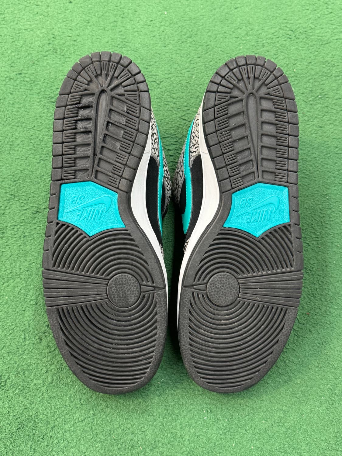 나이키 SB 덩크 로우 프로 클리어 제이드 상품이미지5