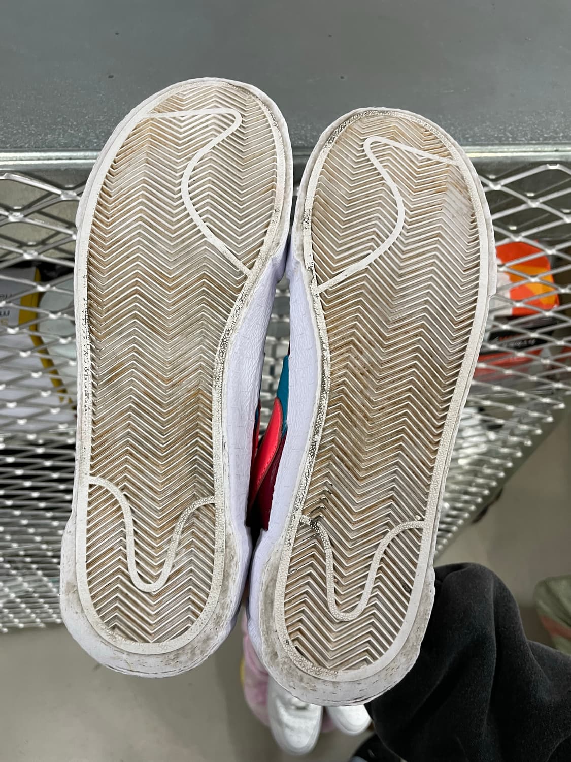 나이키 X 사카이 X 카우스 로우 팀 레드 255 상품이미지6