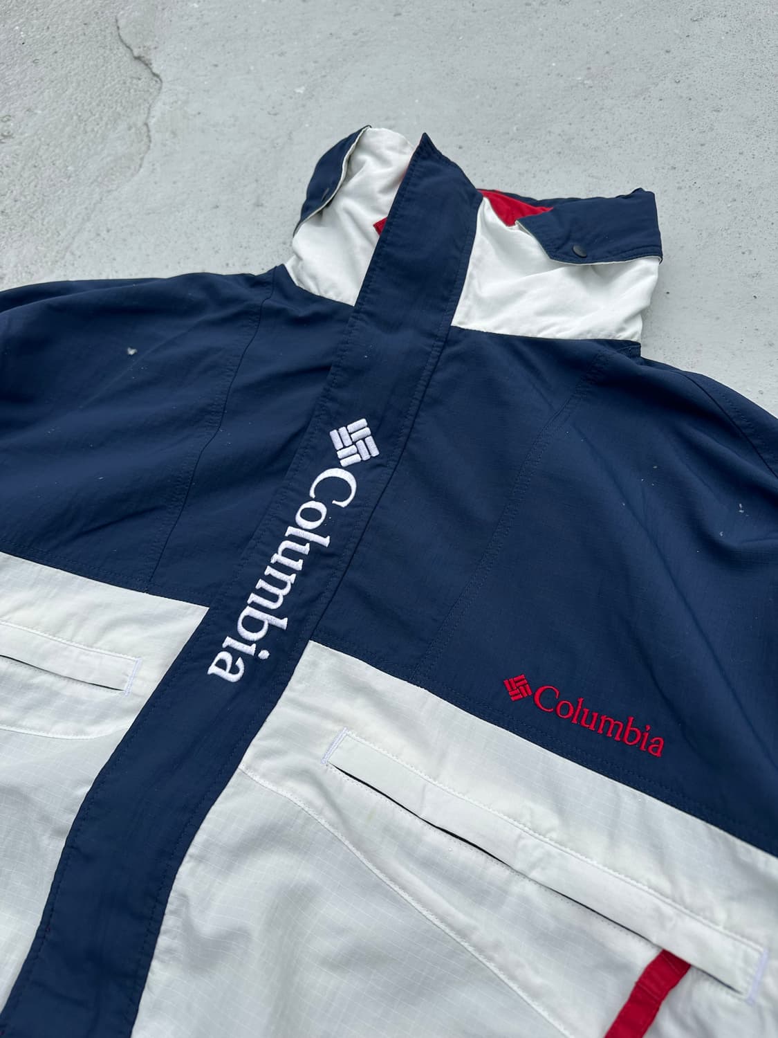 컬럼비아 바람막이 네이비/화이트 상품이미지2