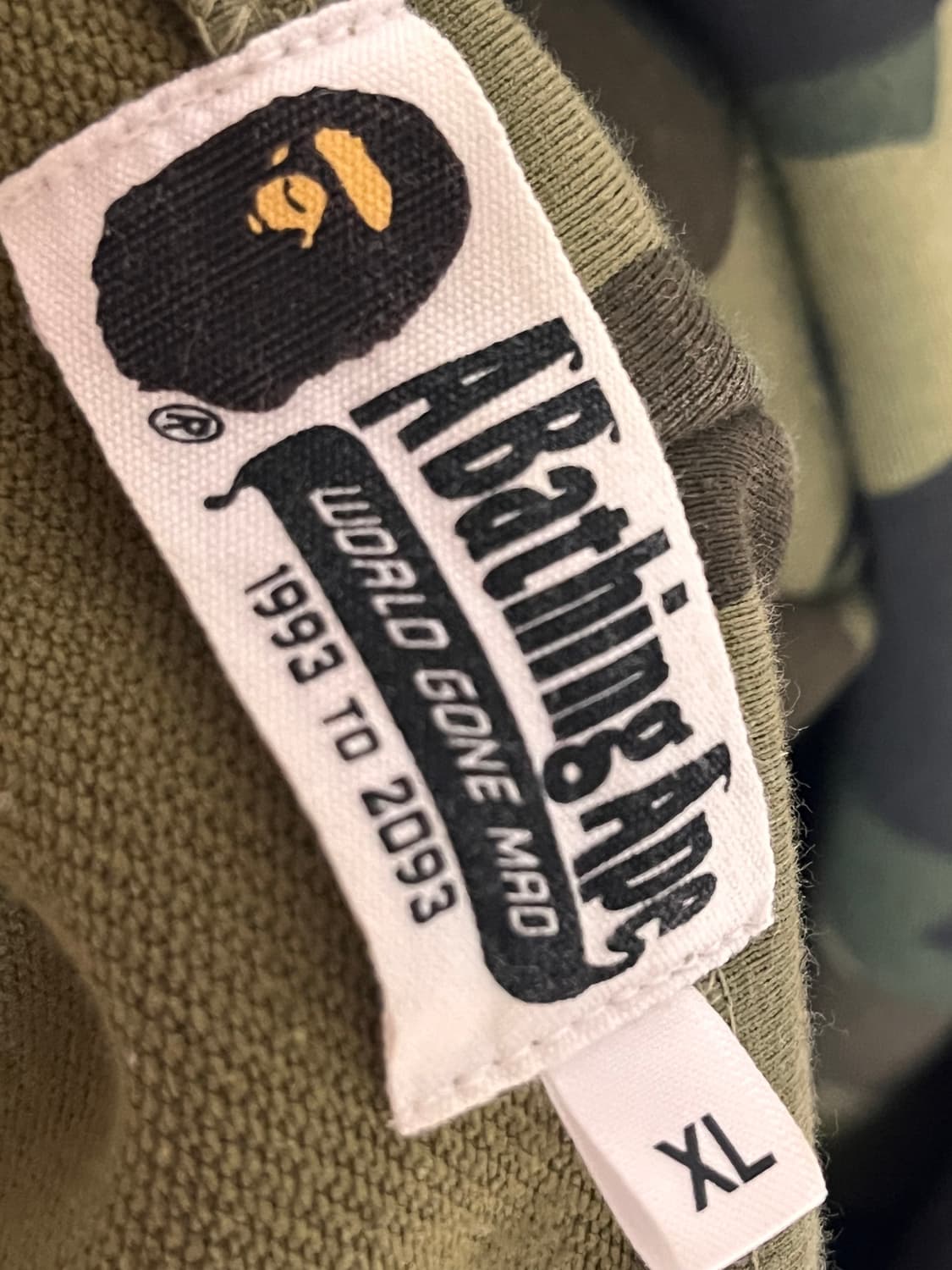 새상품급) 고어텍스 베이프 녹계 샤크 후드집업  상품이미지3