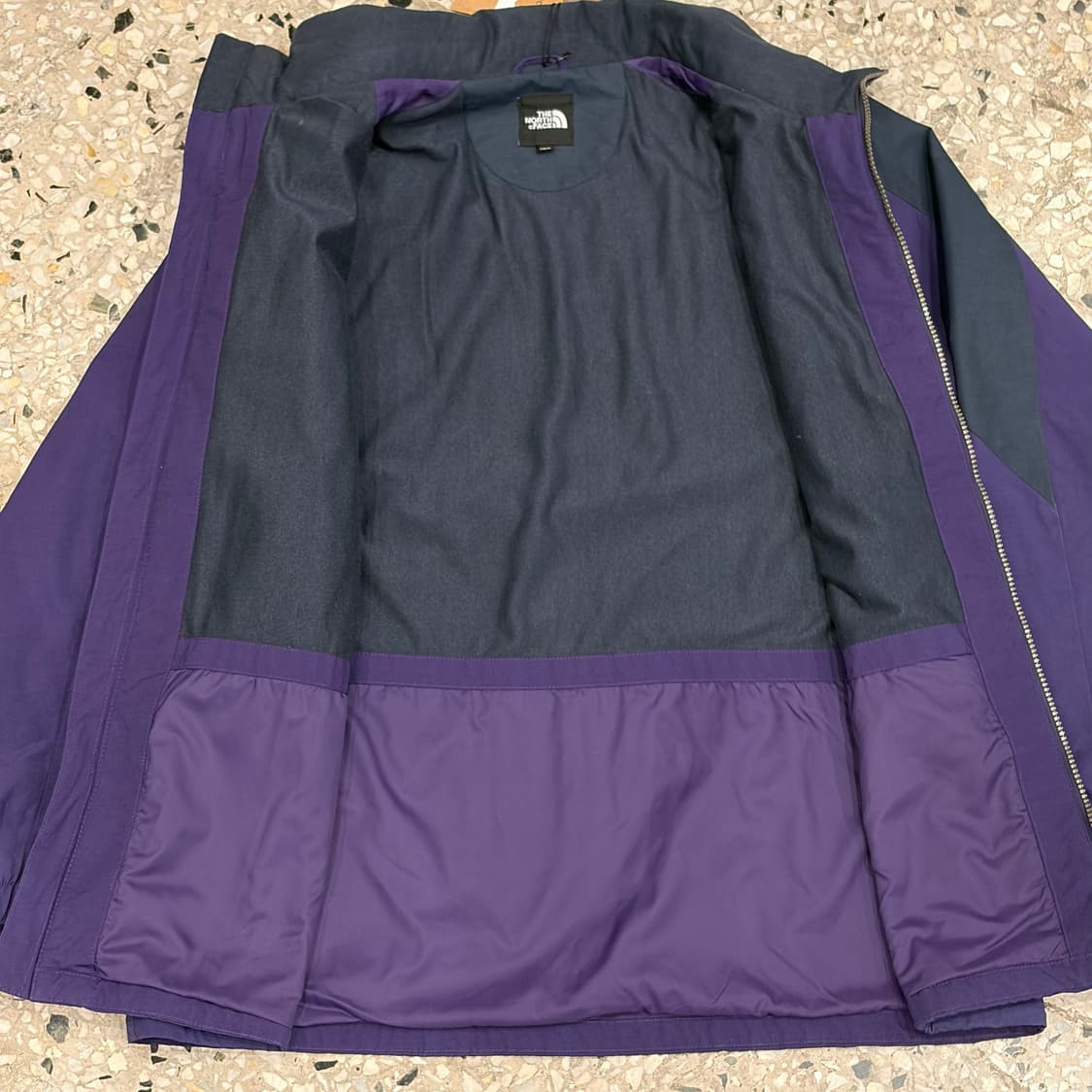 thenorthface 노스페이스 배색 바람막이 상품이미지3