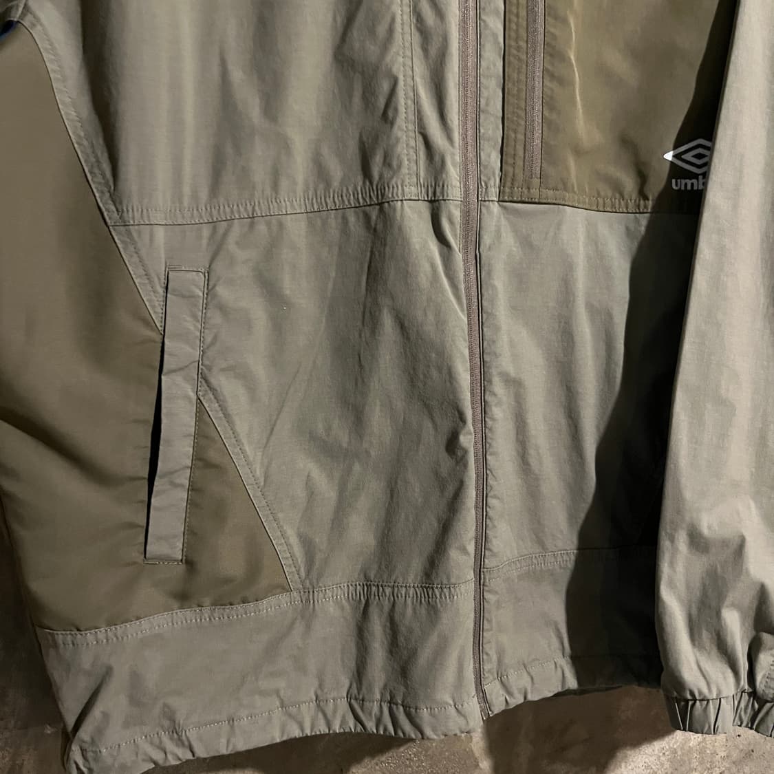 엄브로 바람막이 자켓 상품이미지3