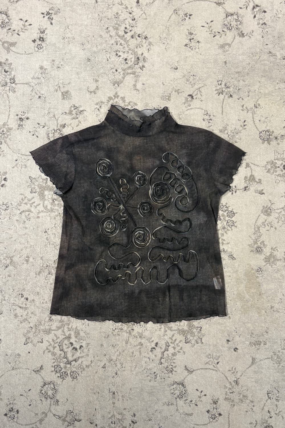 Sheer Appliqué Mock Neck Mesh Top 상품이미지4