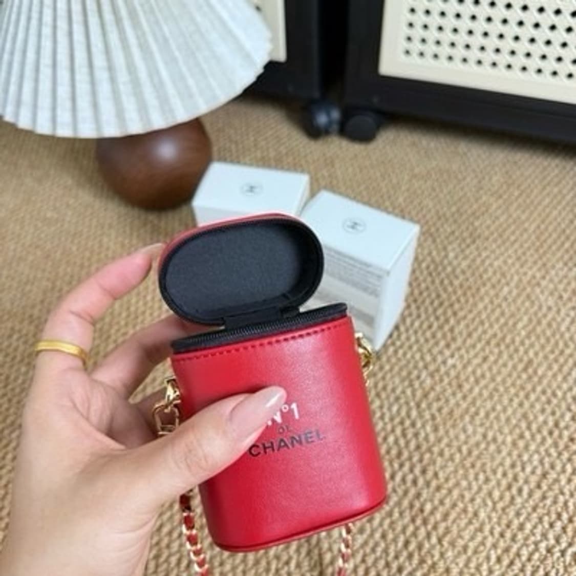 샤넬뷰티 레드 컬러 립스틱 케이스 체인백 상품이미지6