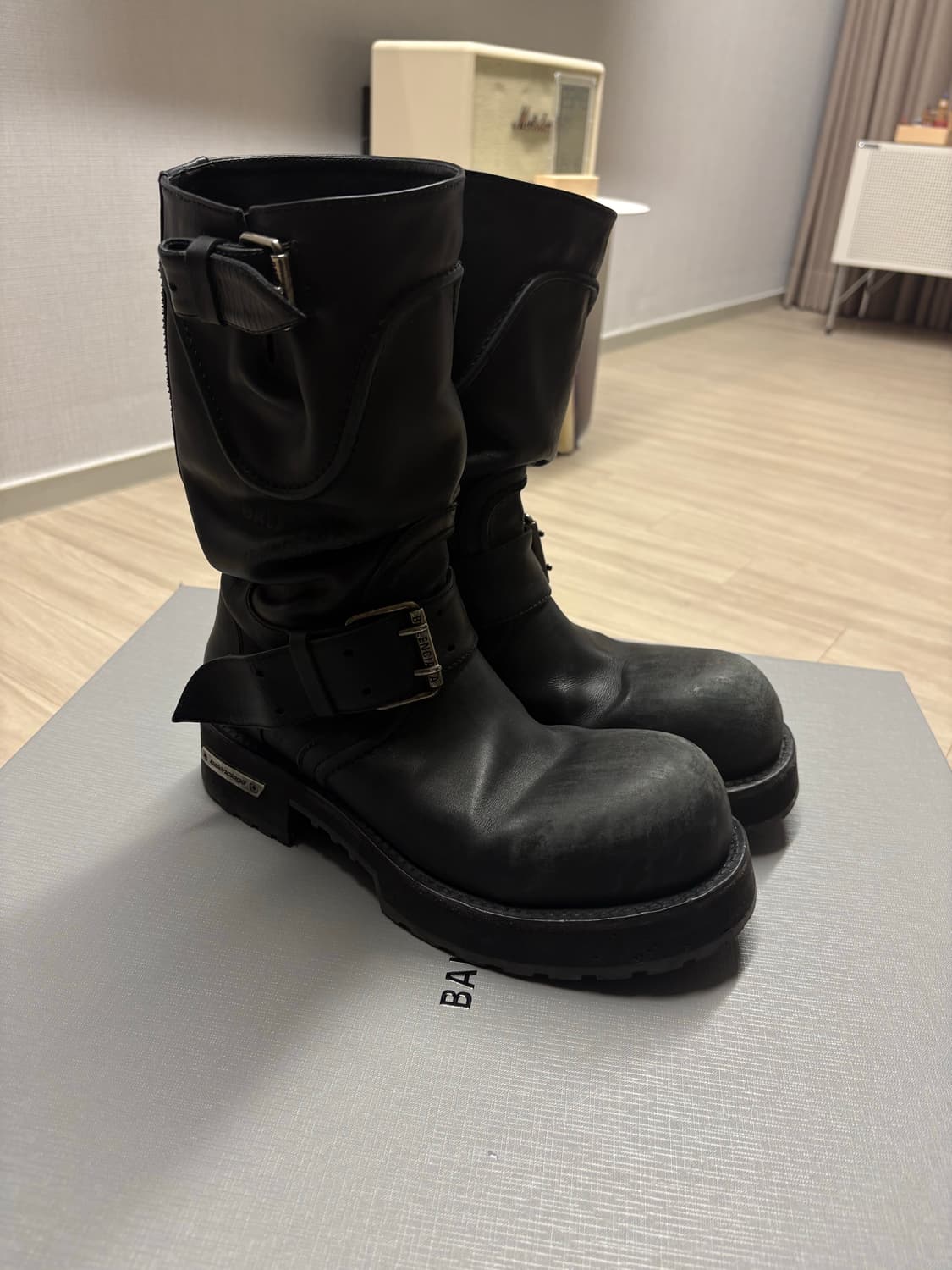 발렌시아가 베놈부츠 42사이즈 상품이미지1