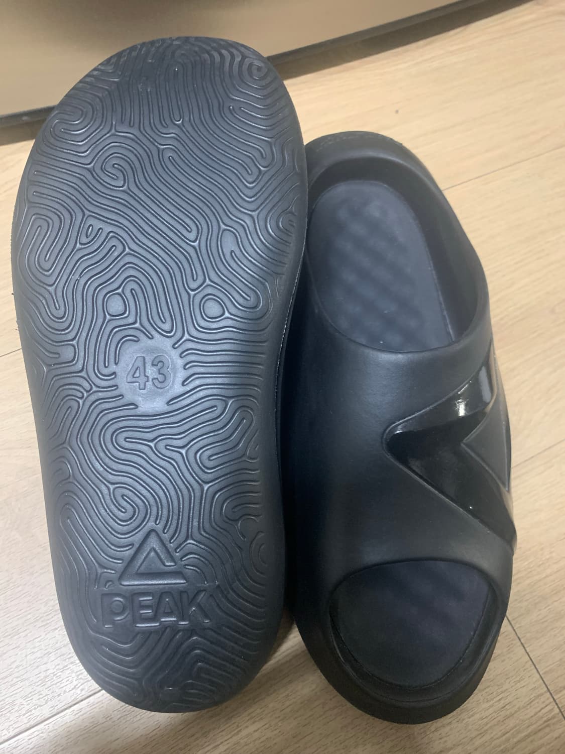 피크스포츠 미사용 슬라이드 슬리퍼 판매 합니다 상품이미지10