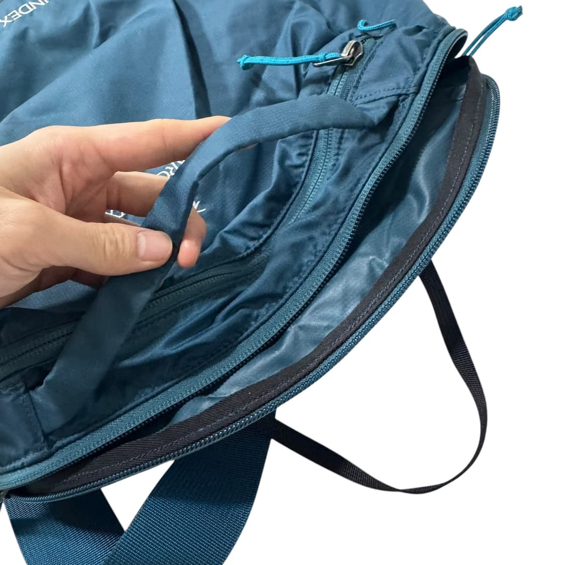아크테릭스 인덱스15 딥블루 백팩 상품이미지4
