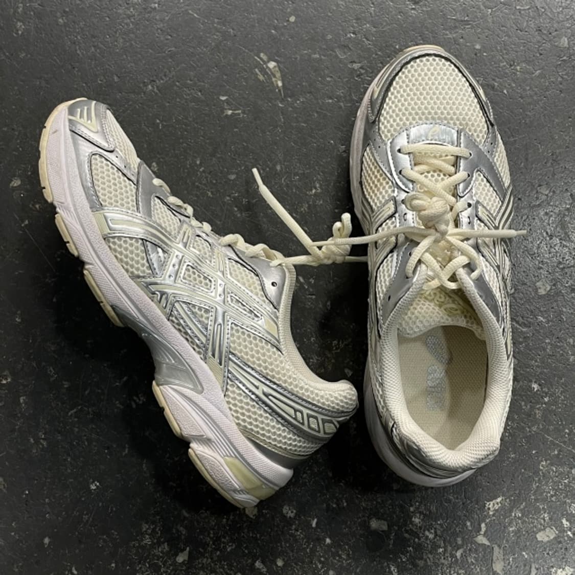 270 아식스 젤 1130 크림 상품이미지1