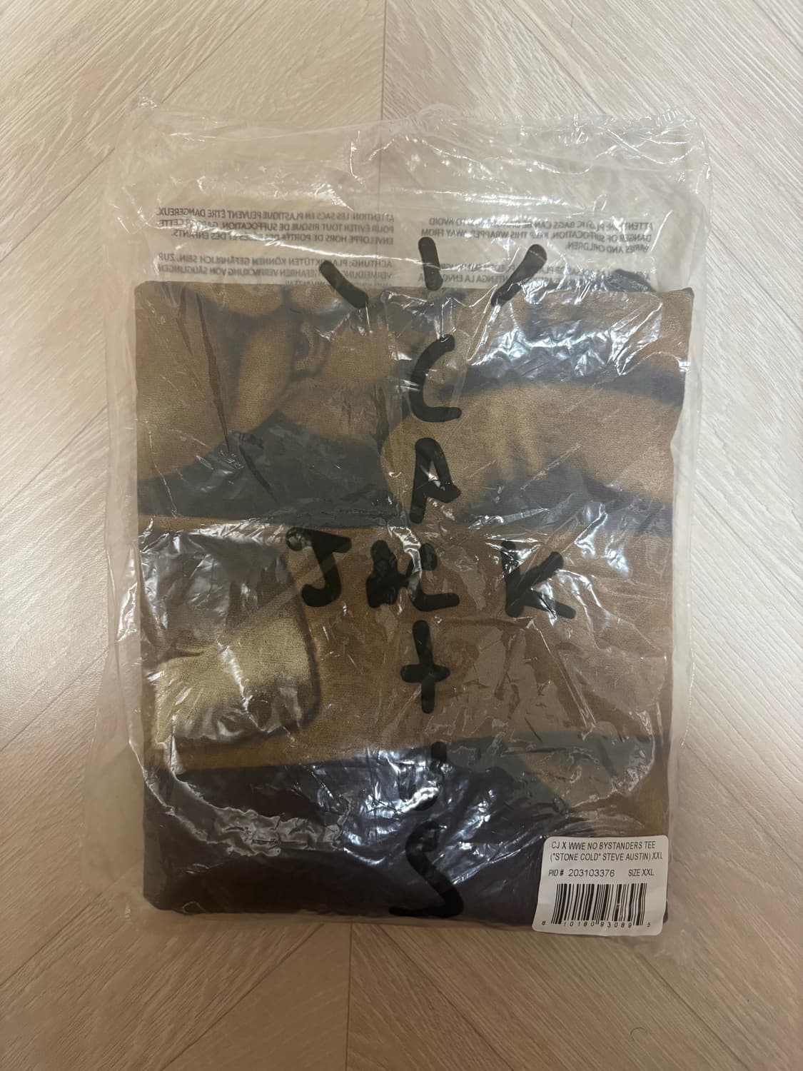 [XXL] 트래비스 스캇 x WWE 스톤콜드 반팔티 상품이미지4