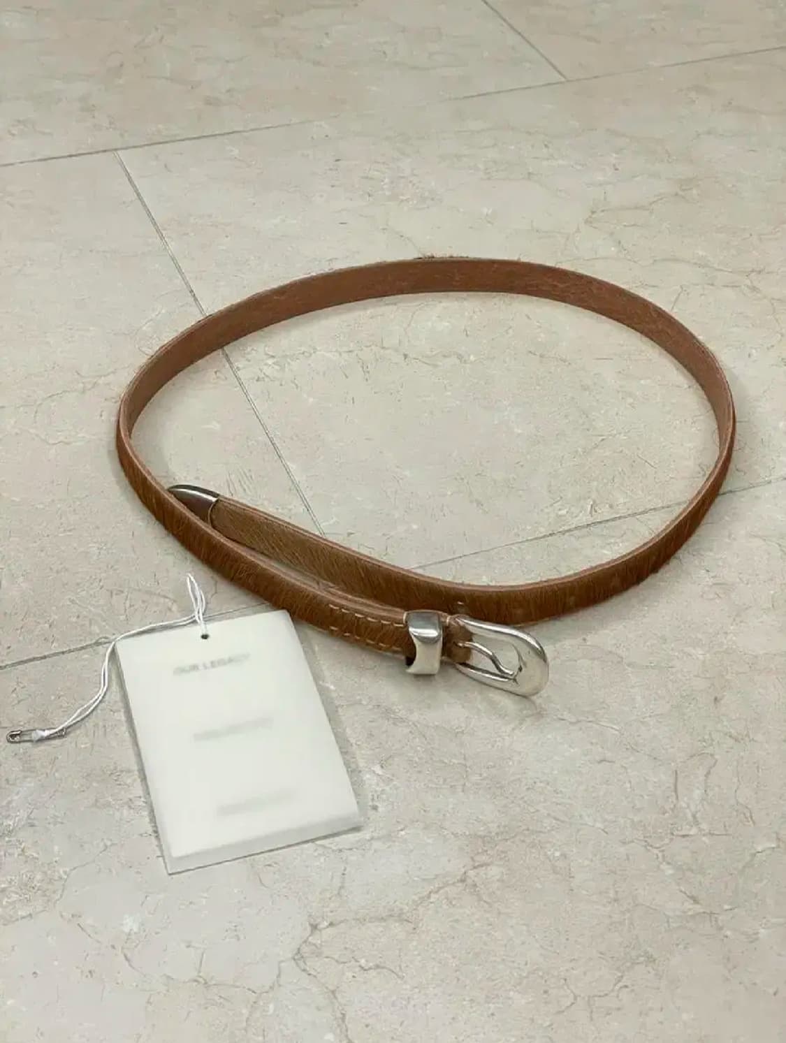 [90] 아워레가시 2cm 벨트 네추럴 헤어 송치 상품이미지1
