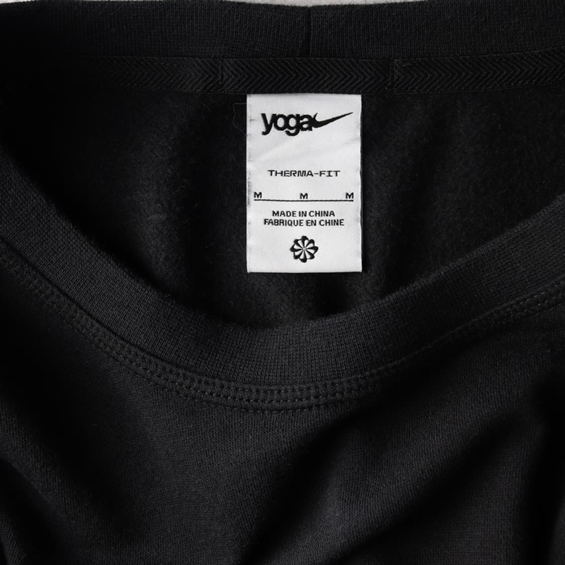 나이키 요가 써마핏 맨투맨 M 상품이미지5