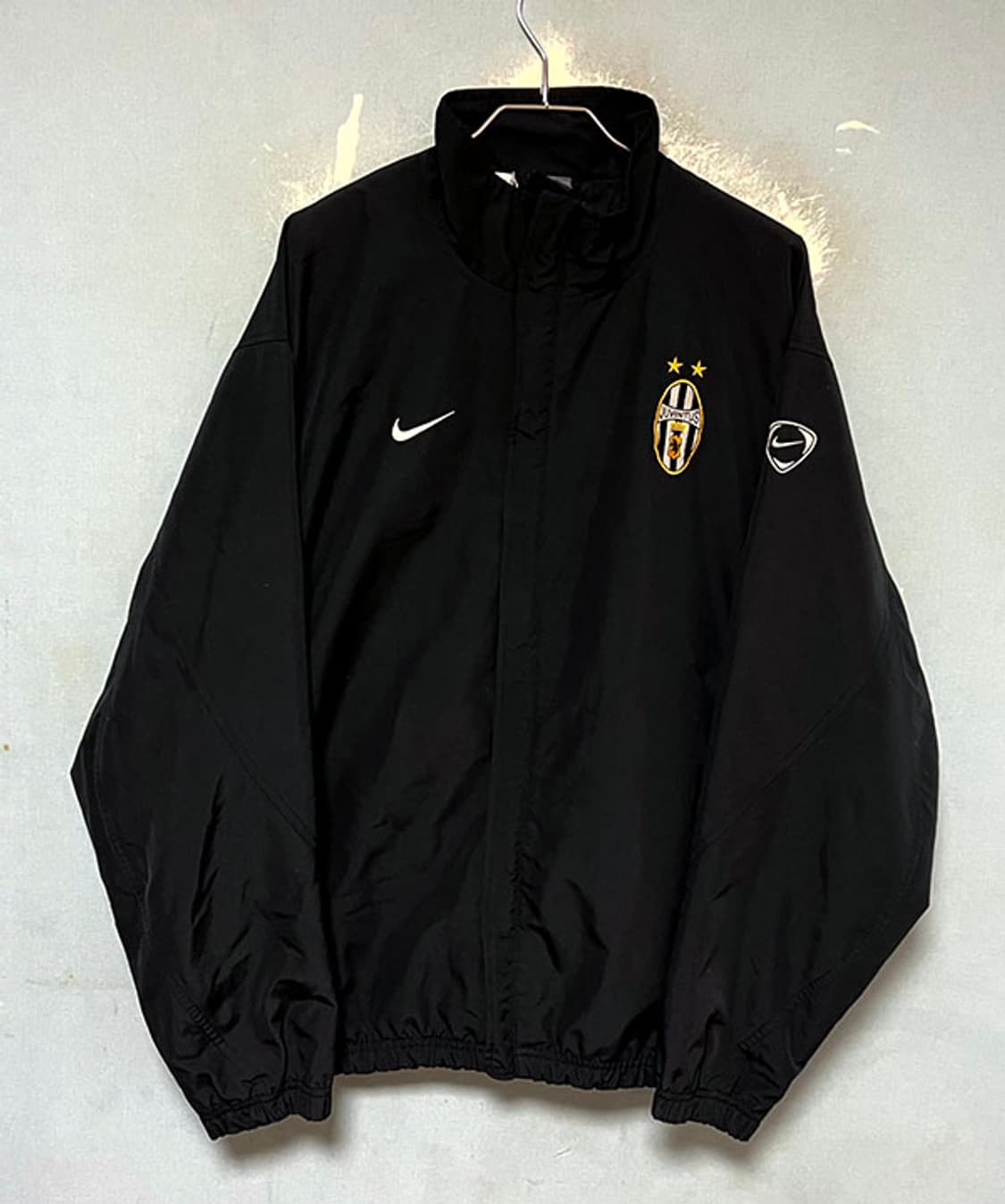 NIKE 나이키 유벤투스 03-04 남자 바람막이 춘추 블랙 L 100 상품이미지1