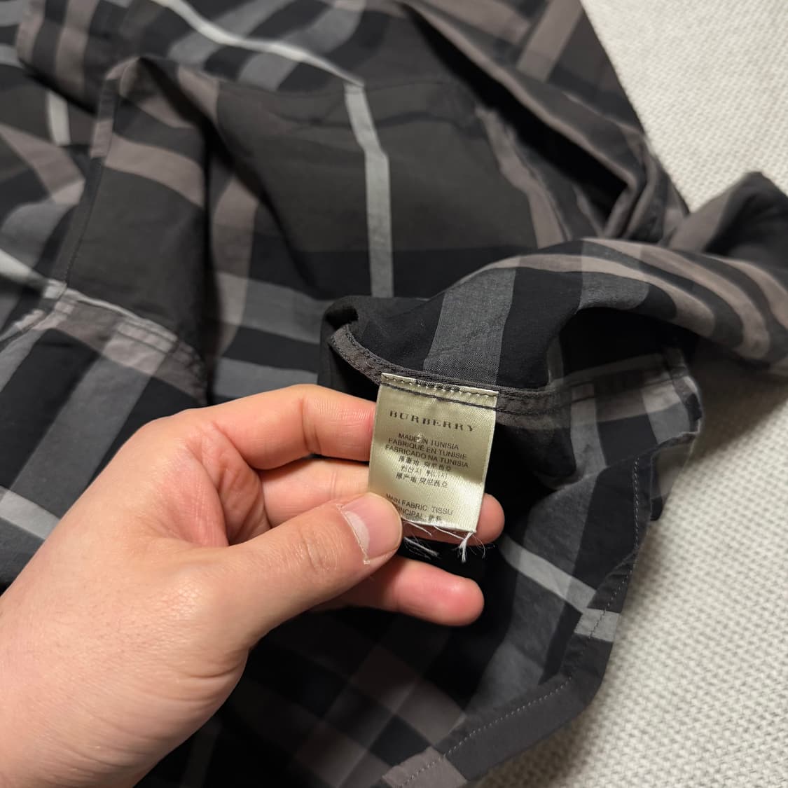 버버리 다크 브라운 체크 셔츠 상품이미지4