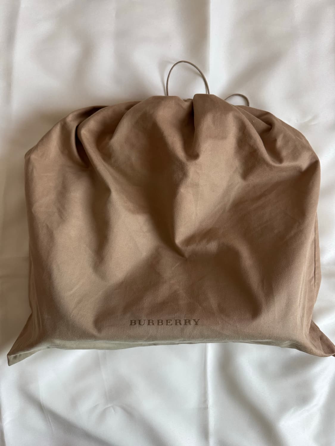 버버리 허니브룩 미디움 토트백 상품이미지5