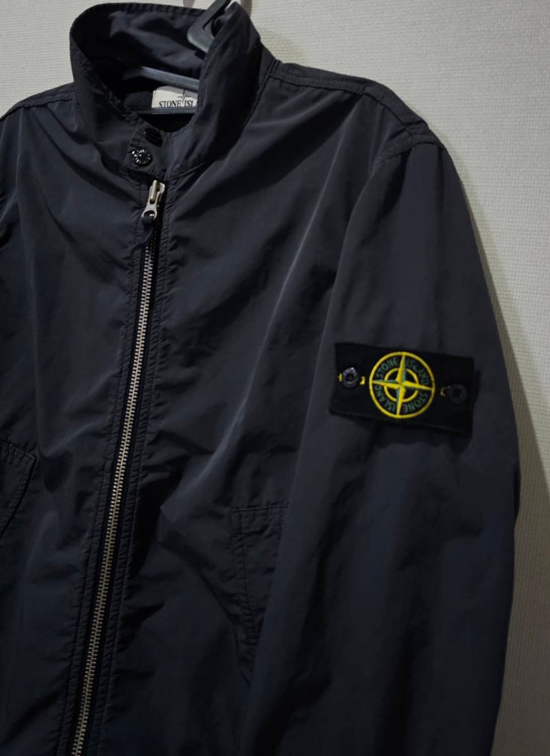 [정품] 스톤아일랜드 다비드 텔라 라이트 자켓 95 / M 상품이미지3