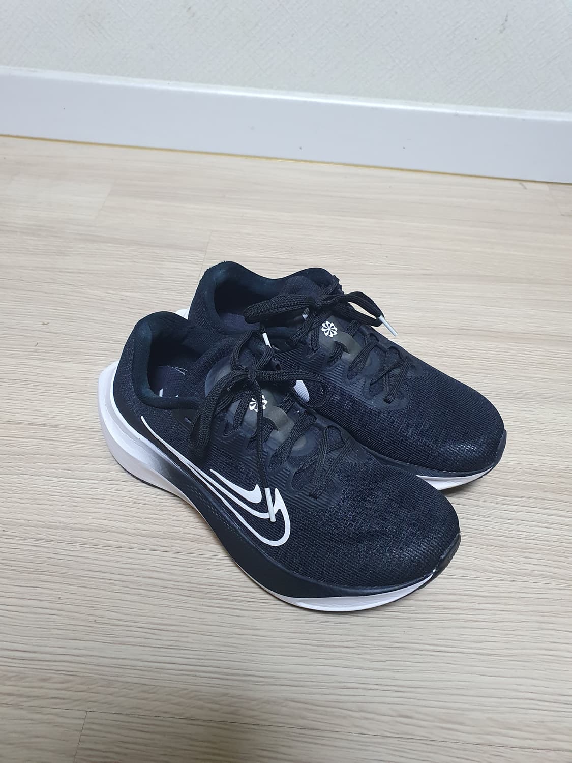 나이키 줌 플라이5 러닝화 240 상품이미지2